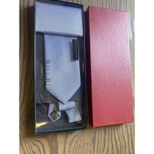 Bill Blass Silk Formal Tie & Pocket Square Made in‎ Italy Gray White Striped